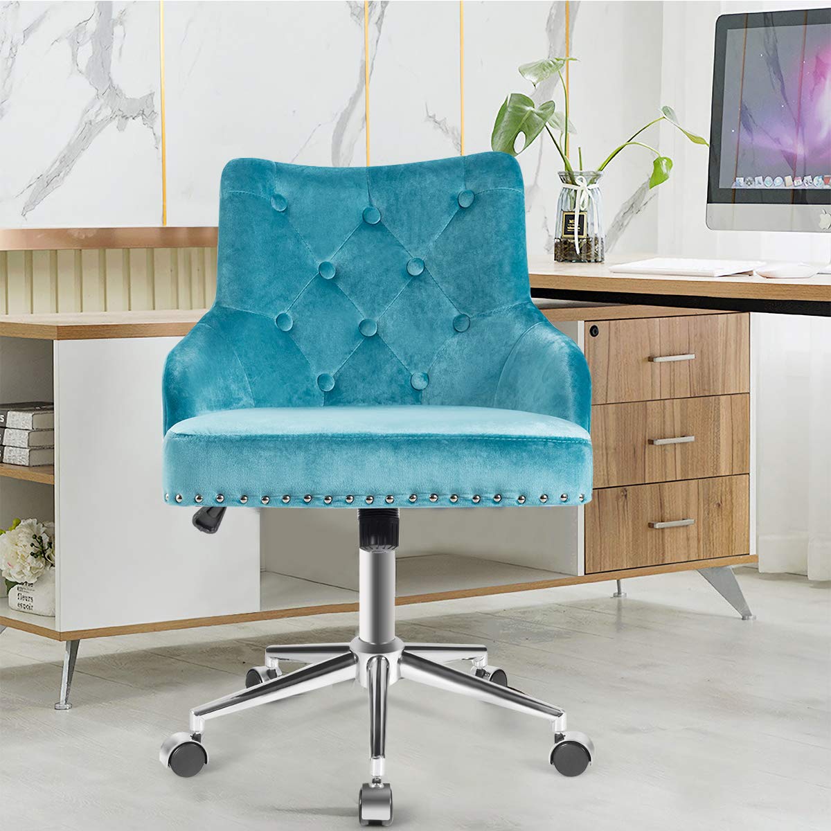 KOMFOTT Modern Home Office Chair, Tufted Velvet Swivel Armchair with Nailhead Trim